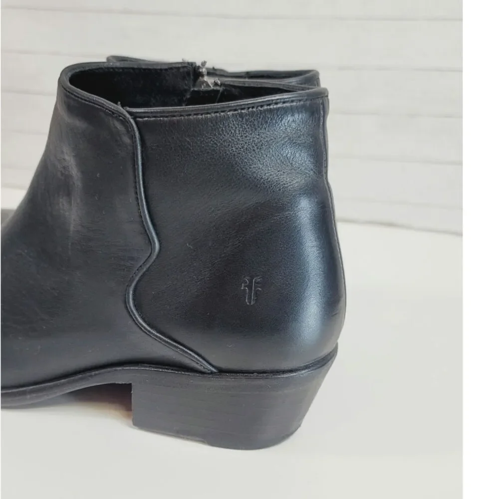 Frye Carson Leather Piping Ankle Booties in Black, sz 10